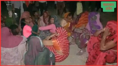 Photo of घरेलू कलह से परेशान मजदूर ने पहले बेटी को फोन किया फिर लटक गया फंदे पर