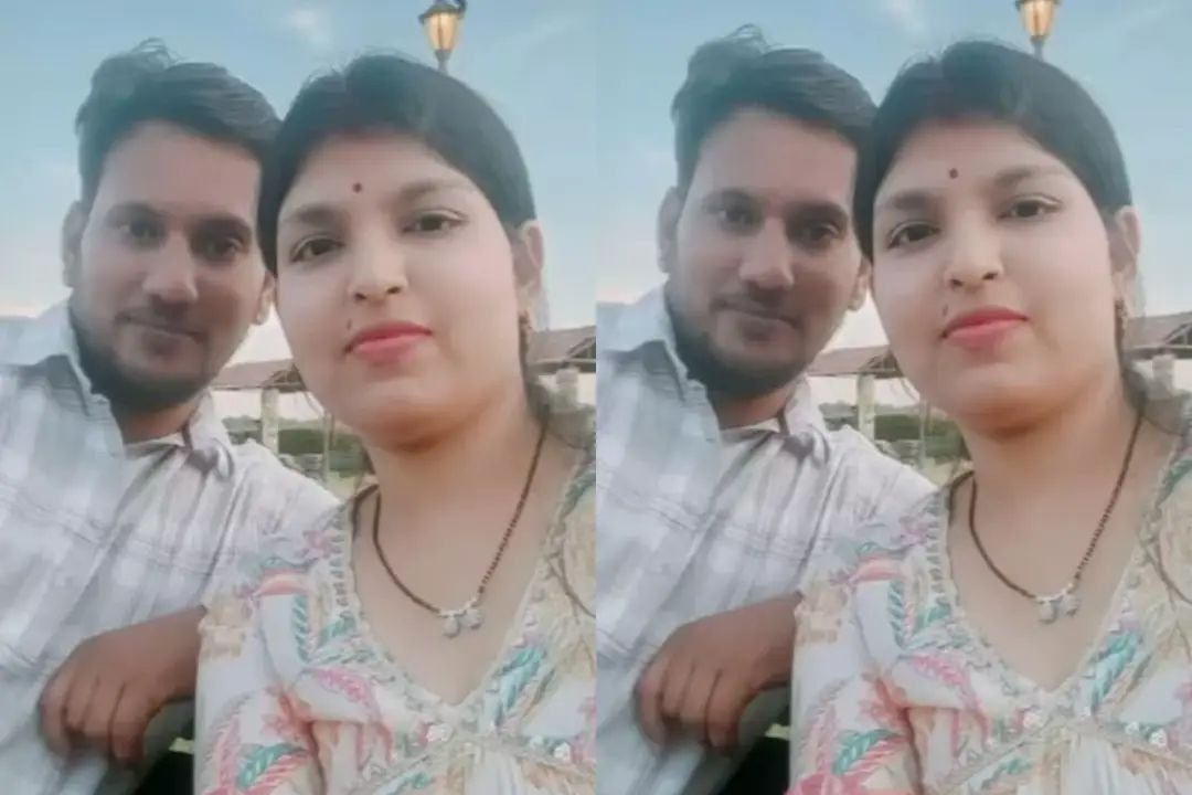 : "पति-पत्नी की फोटो, जिसके साथ खुदकुशी से जुड़ी खबर का संदर्भ है
