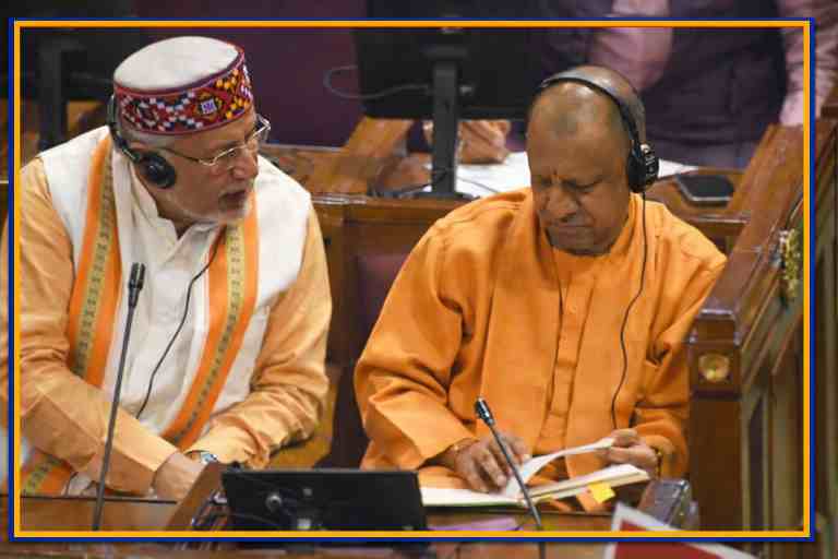 विधानसभा में बजट सत्र के दौरान नोट्स देखते मुख्यमंत्री योगी आदित्यनाथ